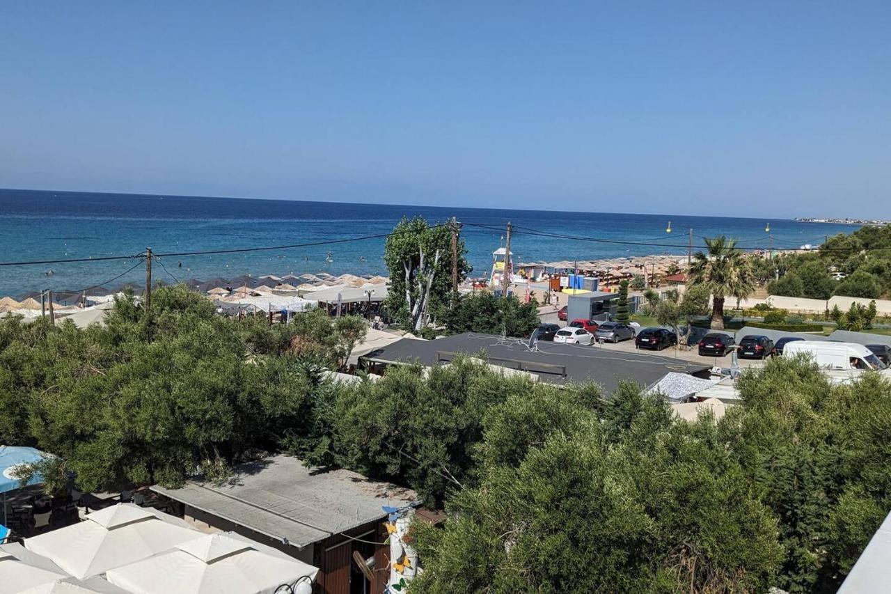 Beachfront Apartment Nea Moudania Eksteriør billede
